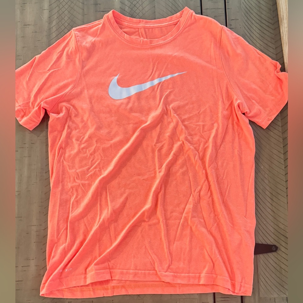 Neon Nike kids tshirt new without tags